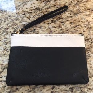 Fossil wristlet